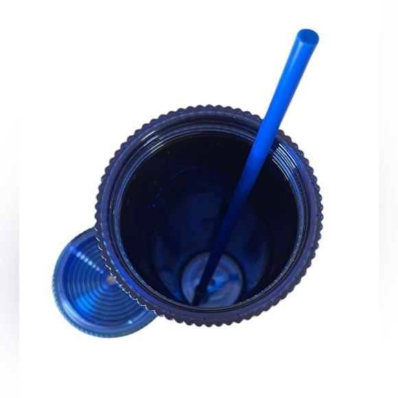 Starbucks Blue Chrome Pleated Metallic Looking Cold Tumbler Venti 24 oz. - Picture 3 of 4